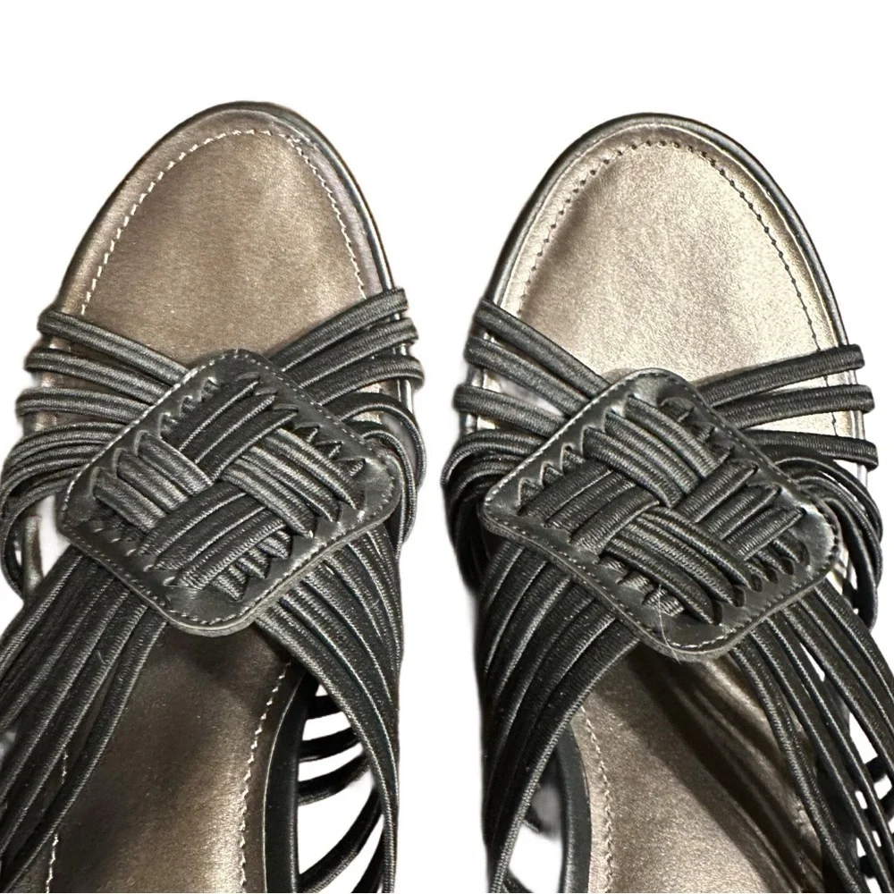 Women’s Naturalizer Black Slip On 2” Wedge Sandals - Size 8.5M - NWOT